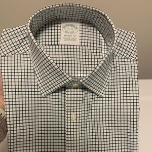 NWT Brooks Brothers 15-33 Milano Fit Non-Iron Stretch Supima Cotton